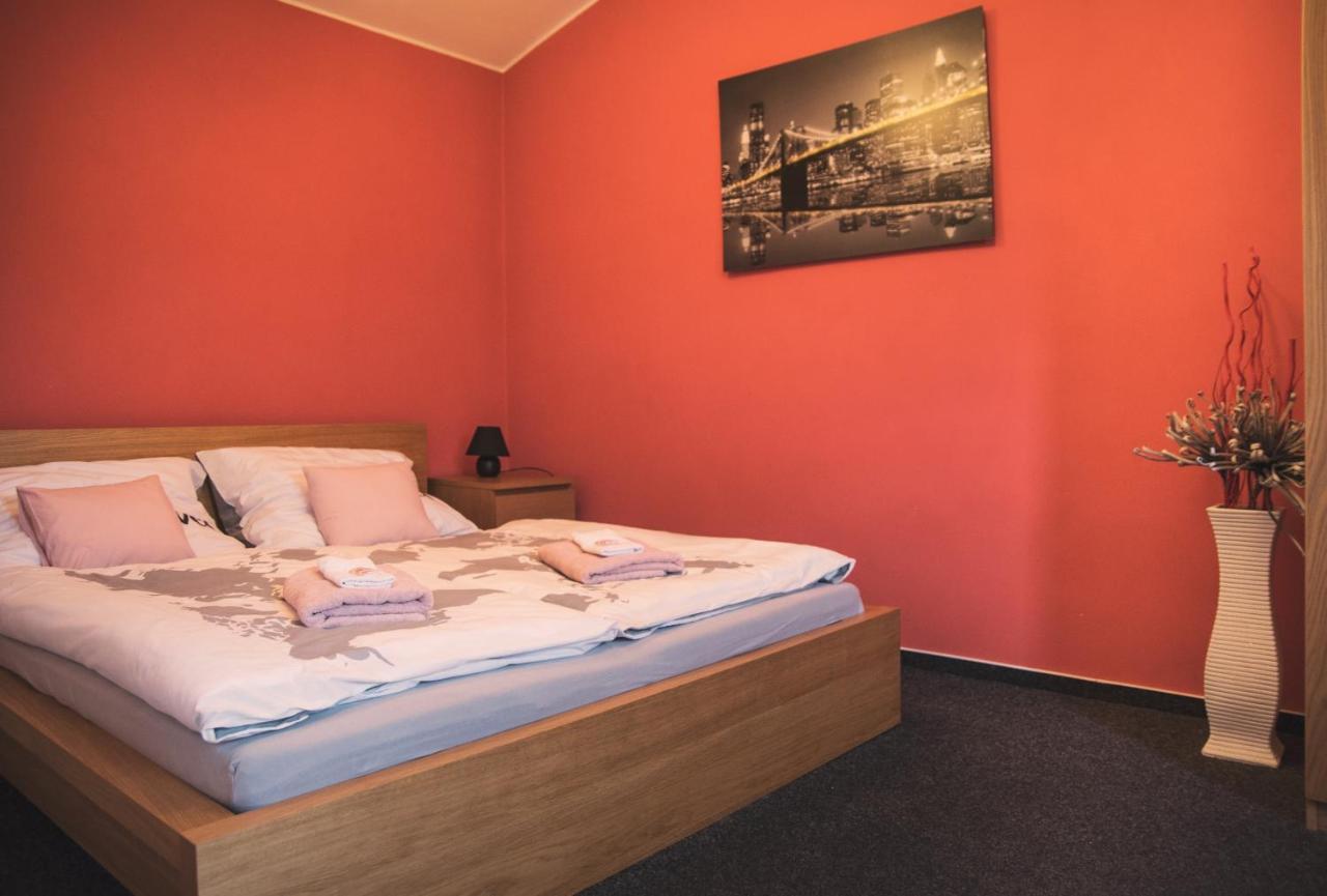 Guesthouse Zlaty Hrozen Česká Lípa Zewnętrze zdjęcie